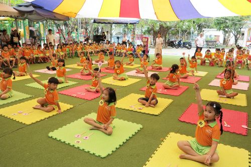 Trường Mầm non Họa Mi Nha Trang: Tổ chức 'Rung chuông vàng' giao lưu tiếng Anh
