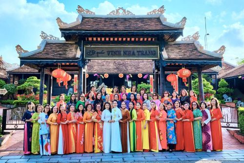 Kỷ niệm 114 năm Ngày Quốc tế Phụ nữ (8-3-1910 - 8-3-2024) Phát huy tài năng, trí tuệ và vai trò của phụ nữ