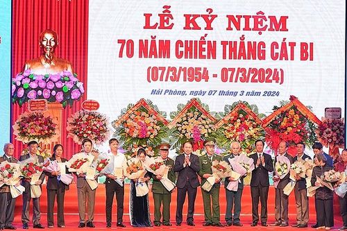 Hải Phòng: Kỷ niệm 70 năm Chiến thắng Cát Bi