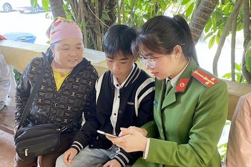 Bông hoa rừng Tây Bắc và những lần bắt đối tượng truy nã