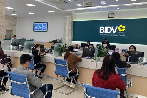Hơn 80.000 khách hàng sử dụng các sản phẩm dịch vụ của BIDV
