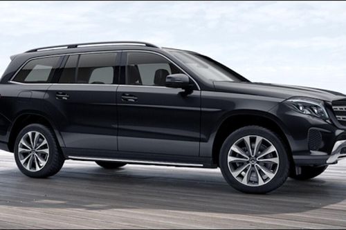 Ngân hàng rao bán ô tô Mercedes-Benz, giá khởi điểm hơn 4,5 tỷ đồng