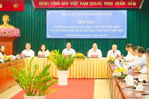 Báo chí cần tháo gỡ cơ chế để xây dựng truyền thông đa phương tiện