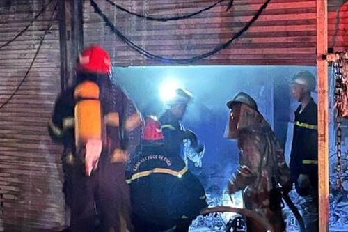 Cứu 21 người thoát hiểm trong các đám cháy