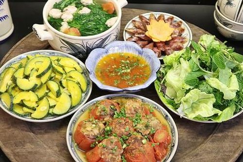 Món ăn từ cà chua và thịt băm vừa rẻ vừa ngon, kết hợp thứ rau này phụ nữ ăn vào chỉ có đẹp da, khỏe mạnh