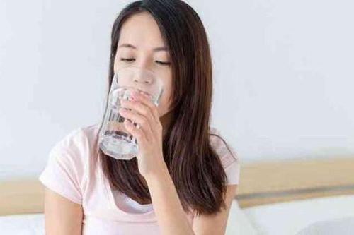 10 hệ lụy đến sức khỏe nếu cơ thể thiếu nước