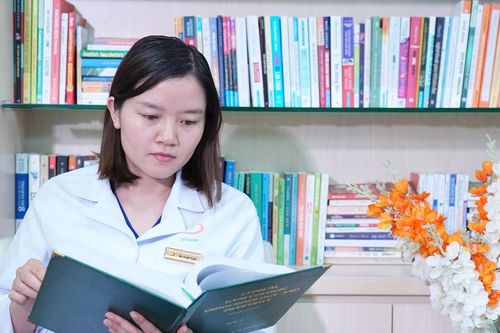 Người chắp cánh cho ước mơ làm mẹ