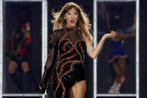 Bên trong biệt thự Singapore trị giá 14 nghìn USD mỗi đêm của Taylor Swift trong 'The Eras Tour'