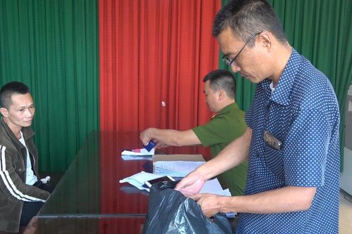 Mang theo hơn 2.000 viên ma túy chưa kịp giao thì bị bắt