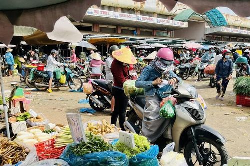 Lắp đặt camera, giám sát an toàn xung quanh chợ đầu mối