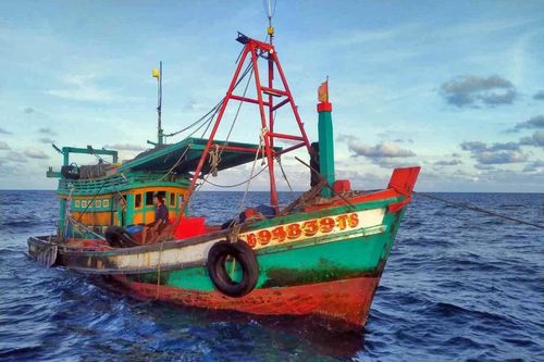 'Nóng' việc ngư dân ở Cà Mau tranh chấp trên biển