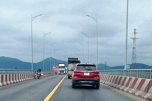 Cứu sống người đàn ông nhảy sông Gianh tự vẫn