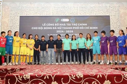 Bóng đá nữ TP.HCM nhận tài trợ lớn, mời Huỳnh Như về thi đấu