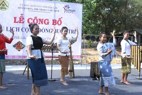 Buôn du lịch cộng đồng đầu tiên ở Buôn Đôn