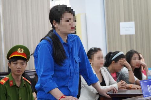 Ân hận muộn màng của 'kiều nữ' lừa đảo để… sống ảo
