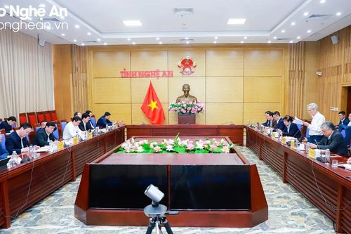 Lãnh đạo tỉnh Nghệ An làm việc với Tổ tư vấn kinh tế - xã hội tỉnh về các nội dung, nhiệm vụ quan trọng