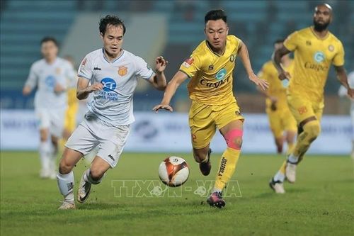 V.League: Thép Xanh Nam Định chia điểm trên sân nhà trước Thanh Hóa