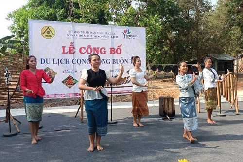 Buôn nổi tiếng săn bắt, thuần dưỡng voi thành buôn du lịch cộng đồng