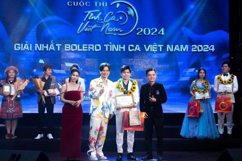 Nguyễn Minh Chấn: 'Nhờ dòng nhạc Bolero và khán giả mộ điệu mà tôi mới có danh hiệu này'