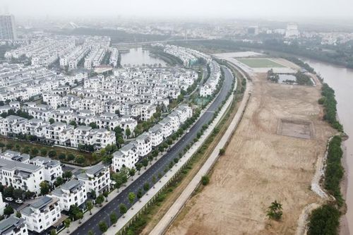 Chủ tịch CLB Bóng đá Hải Phòng Văn Trần Hoàn bị phạt 100 triệu đồng vì lấn chiếm đất công