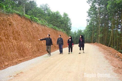 Đường thênh thang thoát nghèo