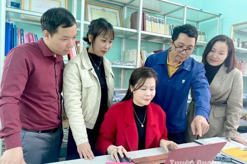 Khơi dậy niềm tin son sắt với Đảng