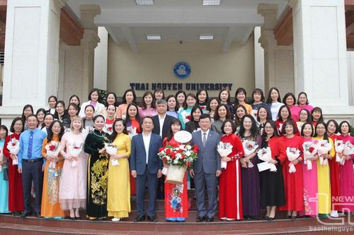 Đại học Thái Nguyên: Tổ chức gặp mặt nhân Ngày Quốc tế Phụ nữ