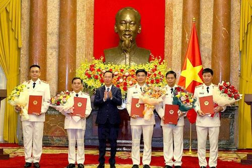 Trao quyết định bổ nhiệm 5 Kiểm sát viên Viện Kiểm sát nhân dân tối cao
