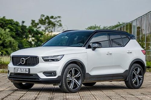 Gọi sửa chữa hơn 100 nghìn xe Volvo XC40