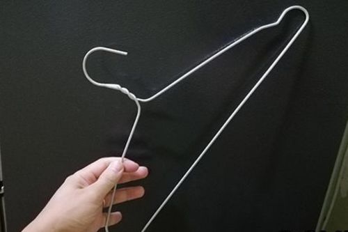 Mẹo nhỏ siêu hay từ móc treo quần áo