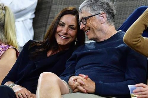 Chân dung ít biết của bạn gái vừa được tỷ phú Bill Gates công khai, cùng sang Việt Nam du lịch