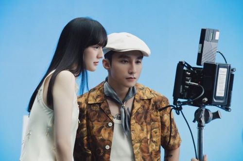 Sơn Tùng M-TP và Hải Tú xuất hiện công khai trong MV 'Chúng ta của tương lai'