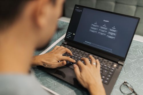 Học 5 kỹ năng này để đối đầu với AI tại chốn công sở