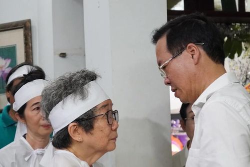 Chủ tịch nước Võ Văn Thưởng đến viếng lễ tang đồng chí Lê Minh Châu