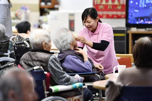 Nhật Bản cho phép sinh viên nước ngoài ở lại làm việc