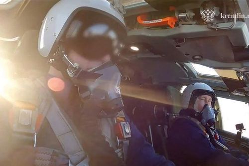 Tổng thống Nga Putin nói về chuyến bay với Tu-160M