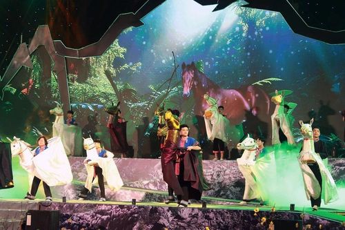 Khai mạc Festival Cao nguyên Trắng Bắc Hà 2024 'Nghiêng say mùa xuân'