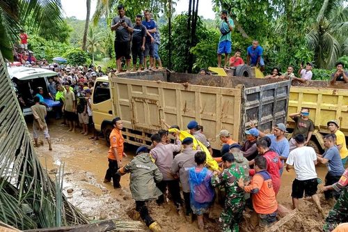 Indonesia: Ít nhất 10 người thiệt mạng, 10 người mất tích do lũ quét, lở đất