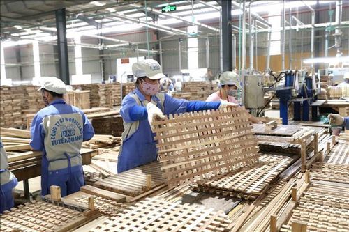 Xuất khẩu lâm sản tăng trên 47%