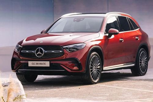 Mercedes-Benz Việt Nam tạo áp lực mới lên các đối thủ trong phân khúc xe gầm cao