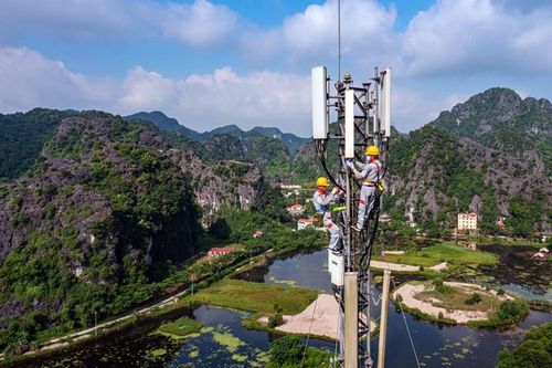 Nhà mạng đầu tiên có 'băng tần vàng' cho 5G