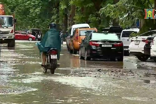 Tuyến đường Nguyễn Xuân Linh bị xuống cấp nghiêm trọng