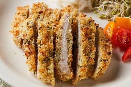 Mách bạn công thức làm món thịt heo chiên xù với vỏ ngoài giòn rụm, đậm đà thơm ngon