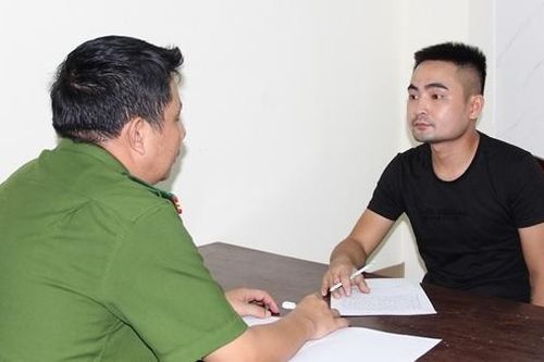 Cuộc gọi đầu thú qua biên giới