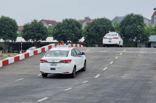 Học phí đào tạo lái xe - không rẻ nhưng thiết thực