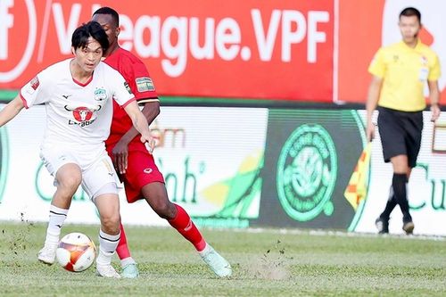 Tuấn Anh rời HAGL, nghịch lý ở đội bóng của bầu Đức