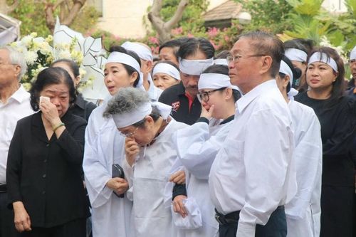 Tiễn đưa đồng chí Lê Minh Châu về nơi an nghỉ cuối cùng