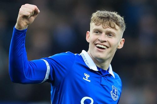 Man United nhắm trung vệ trị giá 100 triệu Bảng