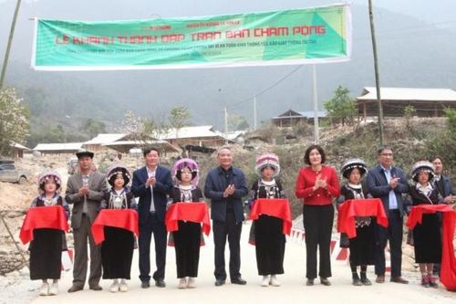 Báo Giao thông khánh thành đập tràn Chăm Pộng tại xã Ngọc Chiến, huyện Mường La
