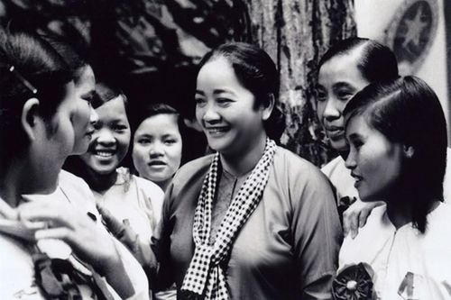 Khi vẻ đẹp không chỉ nằm ở trang phục